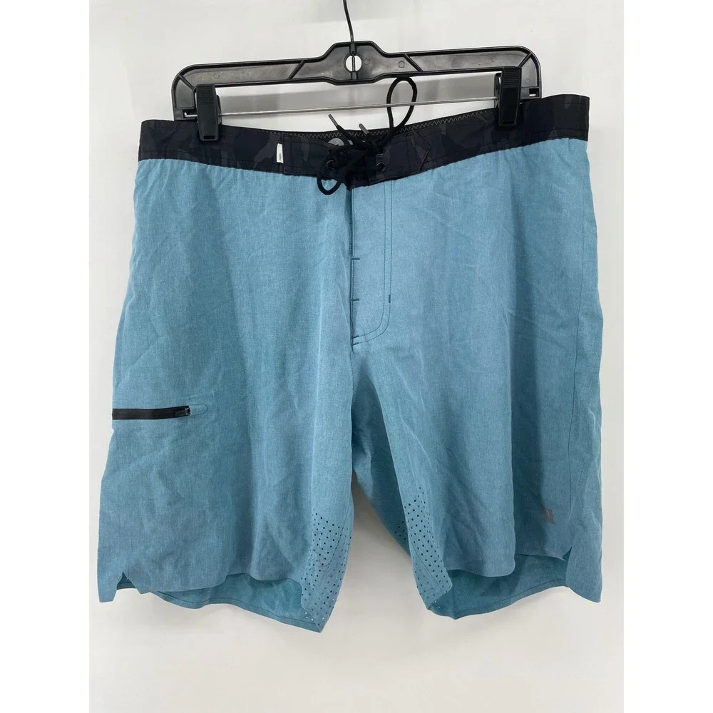 Vuori‎ Cruise Boardshorts Mens 34 Blue Black Camo Waist Performance 8